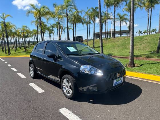 FIAT PUNTO 1.4 8V FLEX 4P MANUAL